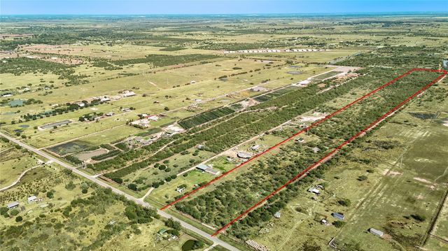 10742-10828 Kerr Rd, Hempstead, TX 77445