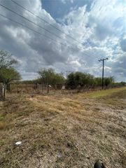 10742-10828 Kerr Rd, Hempstead, TX 77445