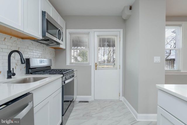 209 MOUNT HOLLY ST, Baltimore, MD 21229