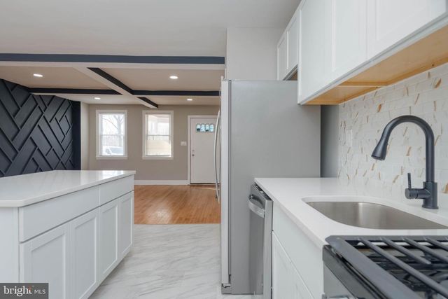 209 MOUNT HOLLY ST, Baltimore, MD 21229