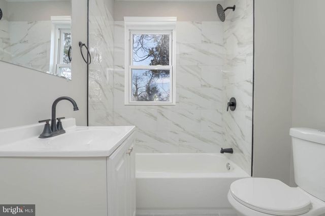 209 MOUNT HOLLY ST, Baltimore, MD 21229