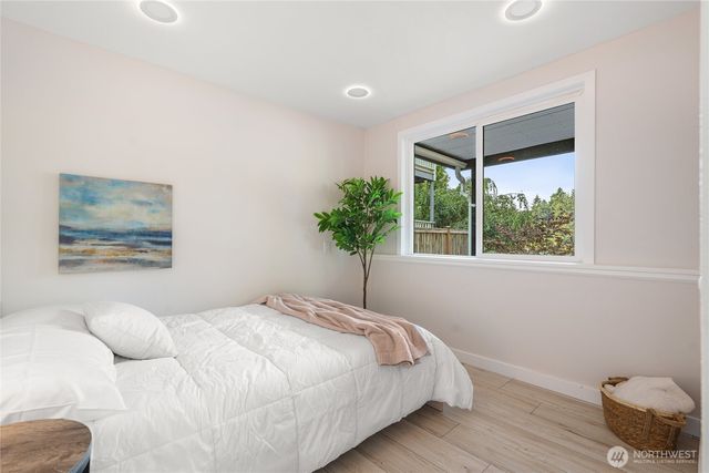 13202 Bitter Place N, Seattle, WA 98133