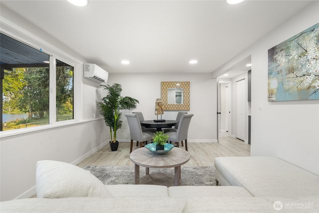 13202 Bitter Place N, Seattle, WA 98133