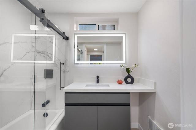13202 Bitter Place N, Seattle, WA 98133