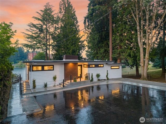 13202 Bitter Place N, Seattle, WA 98133