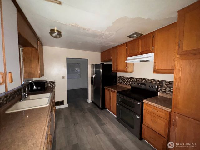 7221 S Warner Street, Tacoma, WA 98409