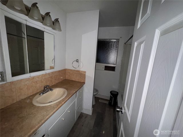 7221 S Warner Street, Tacoma, WA 98409