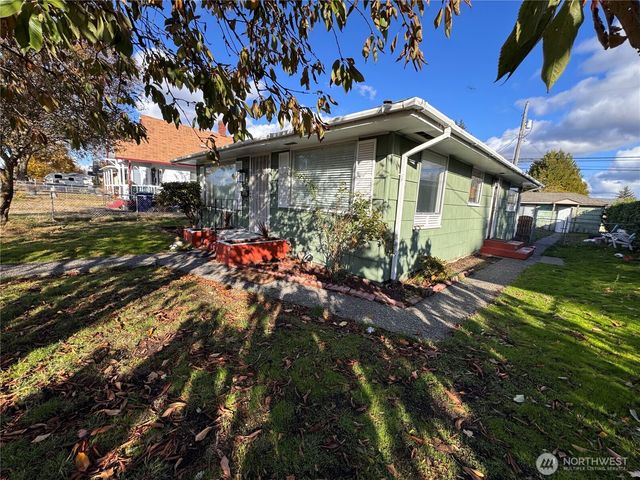 7221 S Warner Street, Tacoma, WA 98409