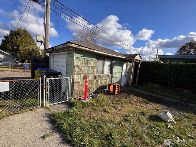 7221 S Warner Street, Tacoma, WA 98409