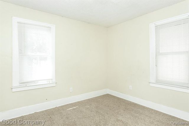 12123 Santa Rosa Drive, Detroit, MI 48204