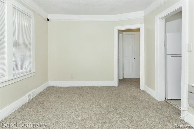 12123 Santa Rosa Drive, Detroit, MI 48204