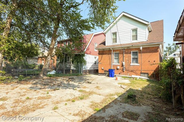 12123 Santa Rosa Drive, Detroit, MI 48204