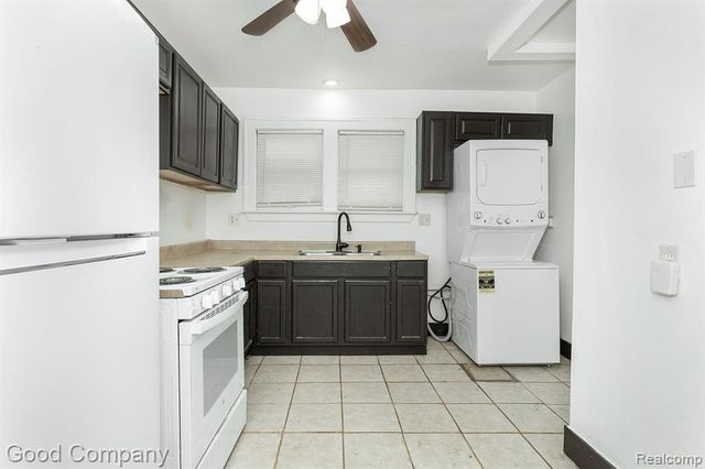 12123 Santa Rosa Drive, Detroit, MI 48204