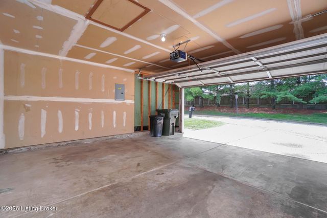 4105 Pacelli Pl, Louisville, KY 40245