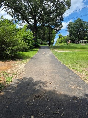 511 Myrtle Drive, Jacksonville, TX 75766
