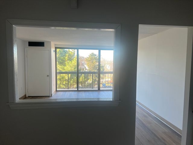 1 Pond St. 4D, Winthrop, MA 02152