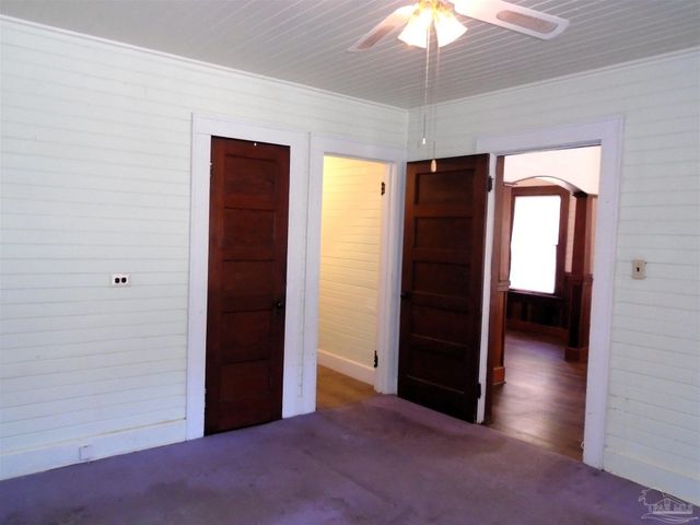 2612 W Blount St, Pensacola, FL 32505