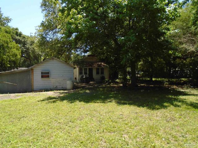 2612 W Blount St, Pensacola, FL 32505