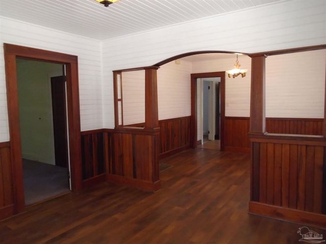 2612 W Blount St, Pensacola, FL 32505
