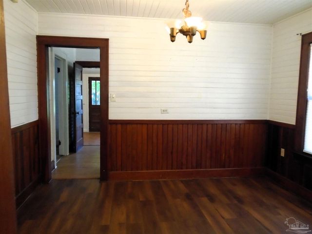 2612 W Blount St, Pensacola, FL 32505