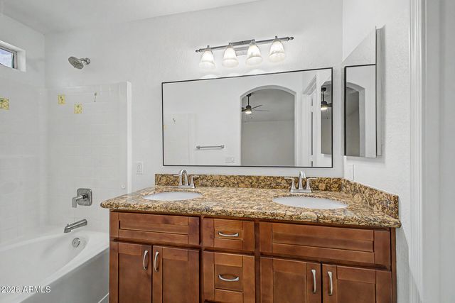 1046 N SAN BENITO Drive, Gilbert, AZ 85234