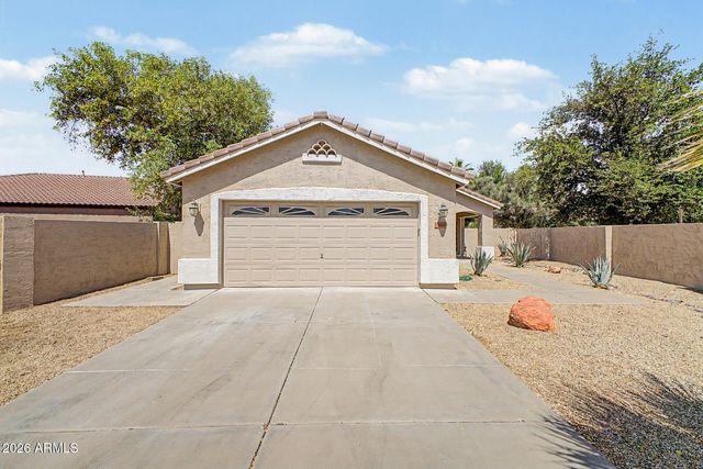 1046 N SAN BENITO Drive, Gilbert, AZ 85234