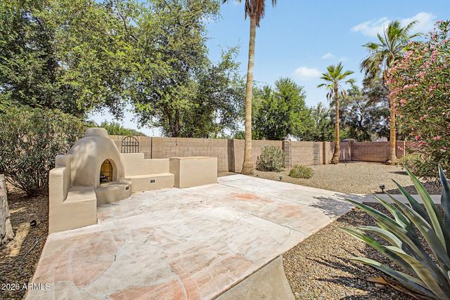 1046 N SAN BENITO Drive, Gilbert, AZ 85234