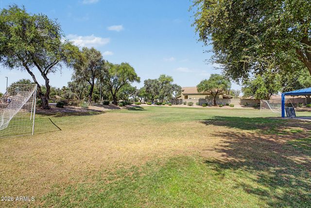 1046 N SAN BENITO Drive, Gilbert, AZ 85234