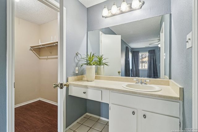 9334 Dover Ridge, San Antonio, TX 78250