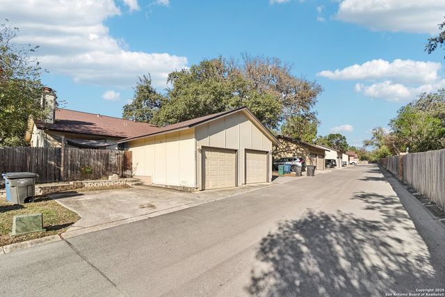 9334 Dover Ridge, San Antonio, TX 78250