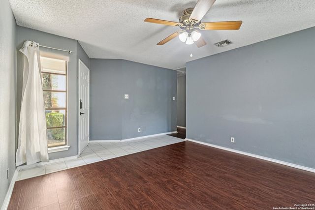 9334 Dover Ridge, San Antonio, TX 78250