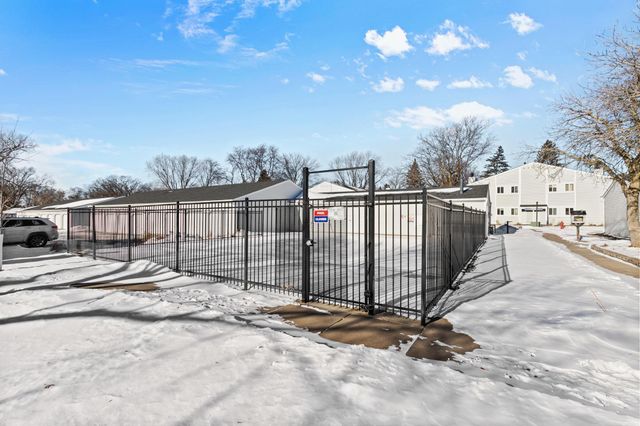 1736 Pleasant Street H, Lauderdale, MN 55113