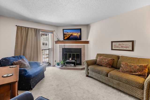 1736 Pleasant Street H, Lauderdale, MN 55113