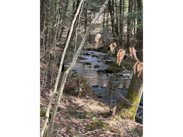 2334 Pumpkin Village Road, Fairfield, VT 05455