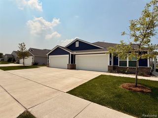 20930 Lyon 5, Macomb, MI 48042