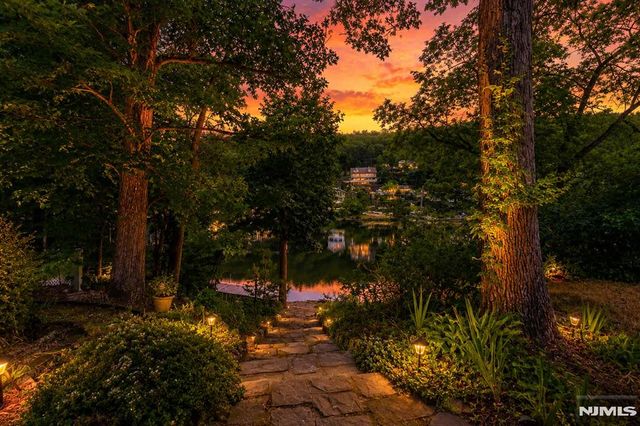 135 Skyline Lakes Drive, Ringwood, NJ 07456
