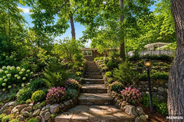 135 Skyline Lakes Drive, Ringwood, NJ 07456