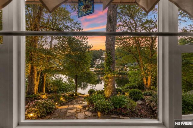 135 Skyline Lakes Drive, Ringwood, NJ 07456