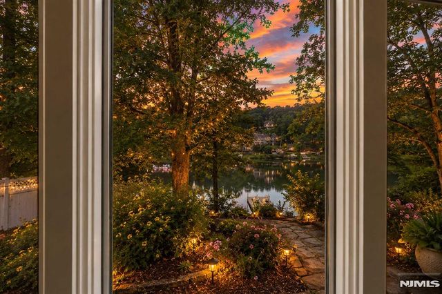 135 Skyline Lakes Drive, Ringwood, NJ 07456