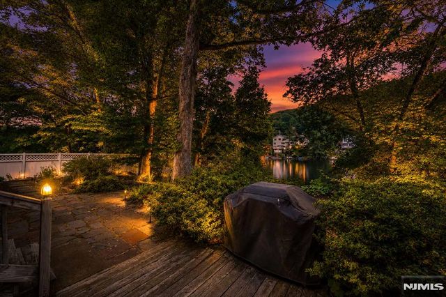 135 Skyline Lakes Drive, Ringwood, NJ 07456