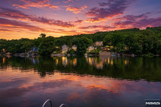 135 Skyline Lakes Drive, Ringwood, NJ 07456