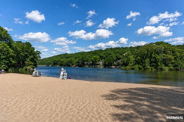 135 Skyline Lakes Drive, Ringwood, NJ 07456