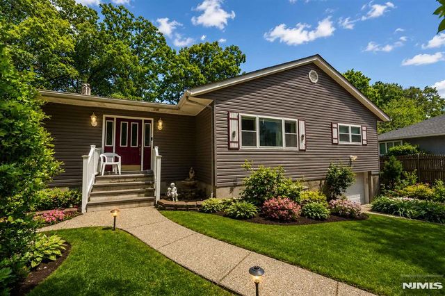 135 Skyline Lakes Drive, Ringwood, NJ 07456
