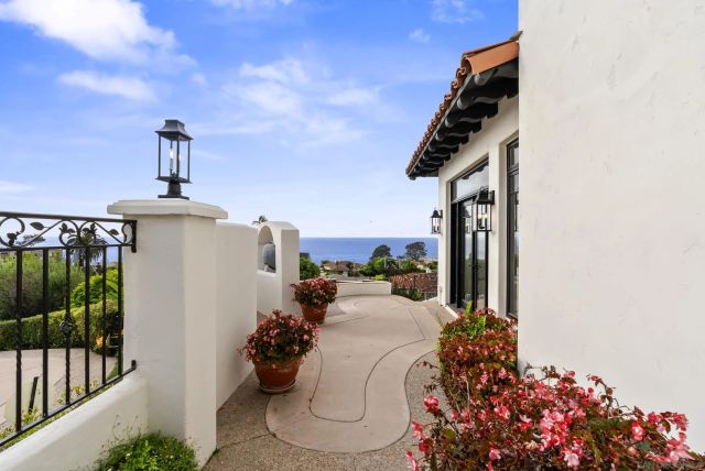 1745 Amalfi St, La Jolla, CA 92037
