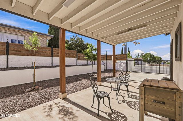 1500 Raynolds Street, El Paso, TX 79903