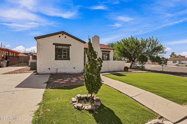 1500 Raynolds Street, El Paso, TX 79903