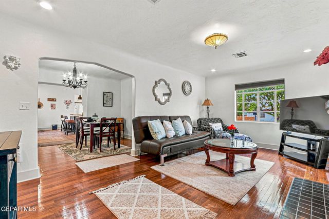 1500 Raynolds Street, El Paso, TX 79903
