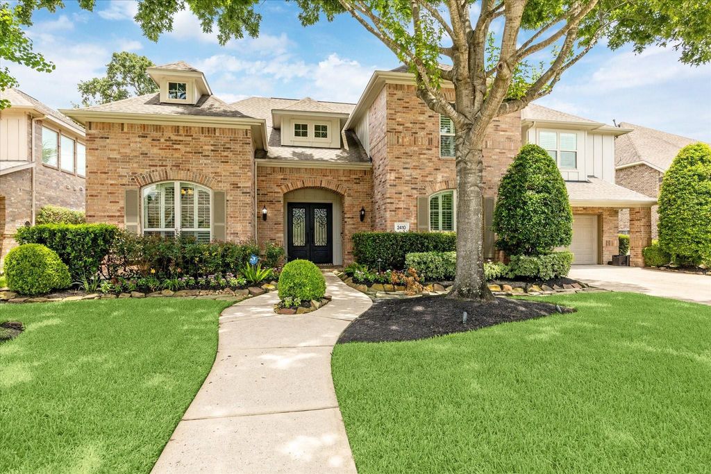 2410 Hendricks Lakes Drive, Spring, TX 77388