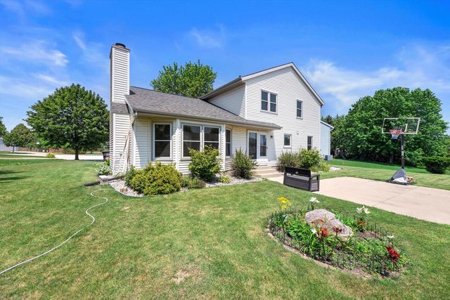 7258 Countryside COURT, Franklin, WI 53132