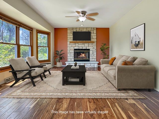 7258 Countryside COURT, Franklin, WI 53132